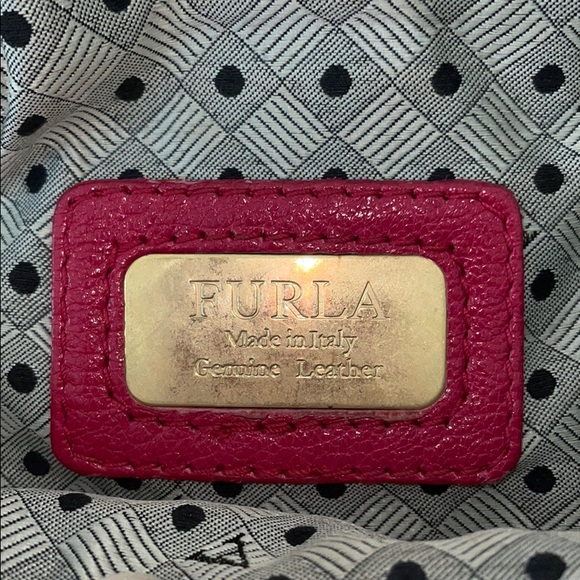 Furla Leather Vintage Shoulder Bag Fuschia - Picture 6 of 9